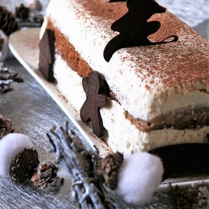 Bûche pain d'épices, poires, mousse mascarpone 