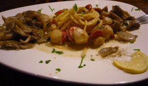 Noix de Saint-Jacques, spaghettis et pleurotes