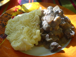 Rognon de bœuf champignons et fromage ail et fines herbes