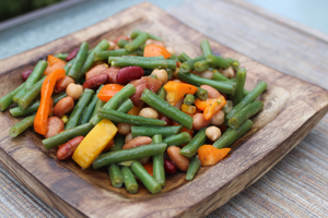 Salade de haricots, poivrons et oignons