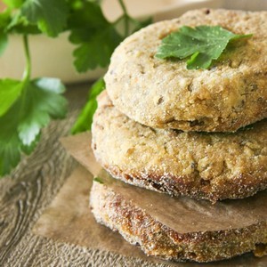 Steaks végétaux à la patate douce et aux lentilles