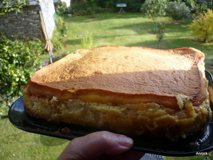 Gâteau magique aux poires et au chocolat blanc