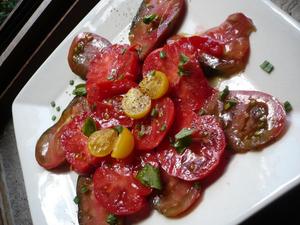 recette - Assiette de tomates-basilic