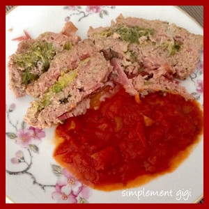 Pain de viande au chou et sauce tomate
