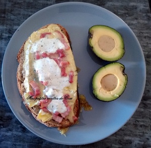 Tartine de camembert et son avocat