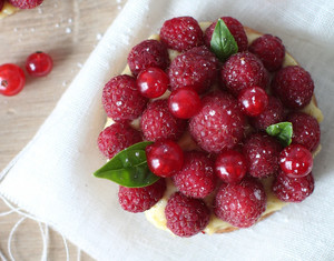 Tartelette aux fruits rouges et basilic