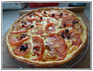 recette - Tarte à la tomate, au mascarpone et aux raisins secs