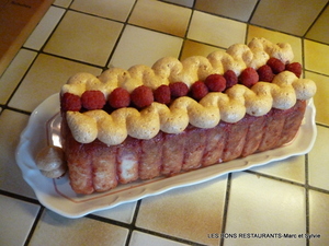 recette - Bûche à la mousse de framboises