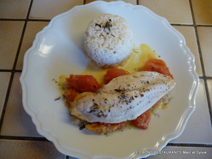 Filets de merlu aux tomates et échalotes