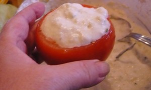 recette - Tomates farcies de mousse de concombre