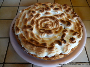 recette - Tarte à la rhubarbe meringuée