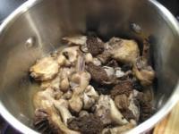 recette - Poularde au vin jaune et aux champignons