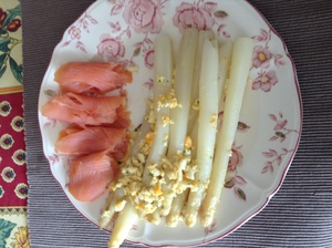 recette - Asperges à la flamande au saumon fumé