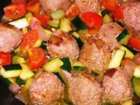 recette - Boulettes de viande aux courgettes et tomates