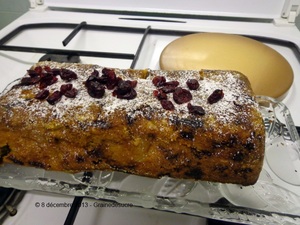 recette - Cake rhubarbe, cranberries et noix