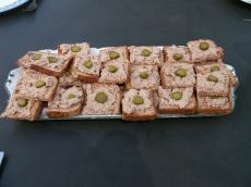 recette - Canapés de thon aux cornichons