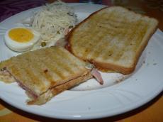 Croque-monsieur au jambon à l'os