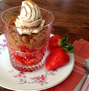 Dessert aux fraises et spéculoos 