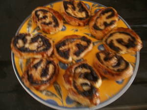 Feuilletés à la purée d'olives noires