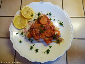 recette - Filets de cabillaud aux carottes et aux tomates