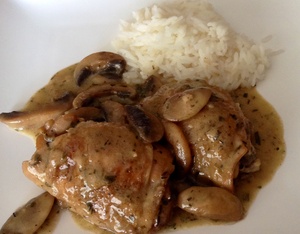 recette - Fricassée de poulet au thym, estragon, champignons et crème 