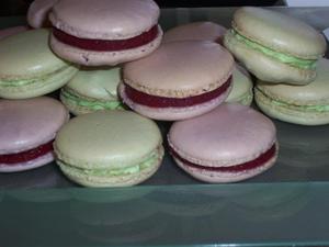 recette - Macarons à la pistache et macarons aux fruits rouges