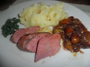 recette - Magrets de canard au confit de mirabelles et d'oignons