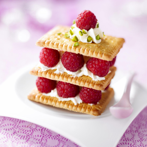 Mille-feuilles de Petits Beurre aux framboises