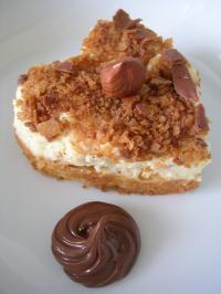 Mousse de noisettes et mirabelles pochées au sirop d'Érable sur sablé à la vanille