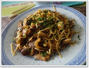 recette - Nouilles sautées au poulet et au curry