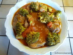 Osso buco de veau aux tomates et au brocoli 