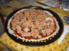 recette - Pizza saumon, crevettes aux champignons
