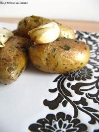 Pommes de terre grenailles sautées au persil et à l'ail