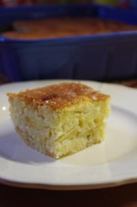 Quatre-quarts aux pommes, parfumé à l'orange