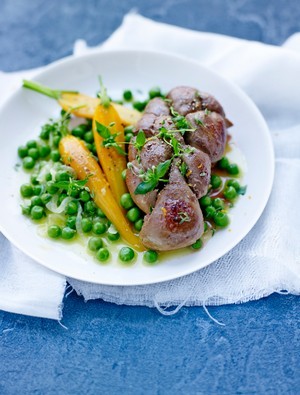 Rognons de veau aux petits pois, carottes et orange