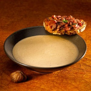 recette - Velouté de châtaignes, tartines de béatilles