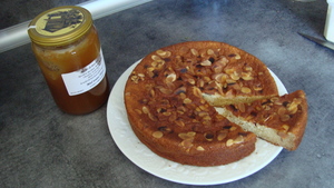 Gâteau au miel et aux amandes