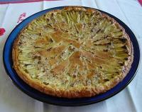 recette - Tarte à la rhubarbe et aux noisettes