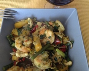 Poêlée de légumes pour wok et grosses crevettes