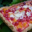 Tarte gourmande aux abricots et aux groseilles 